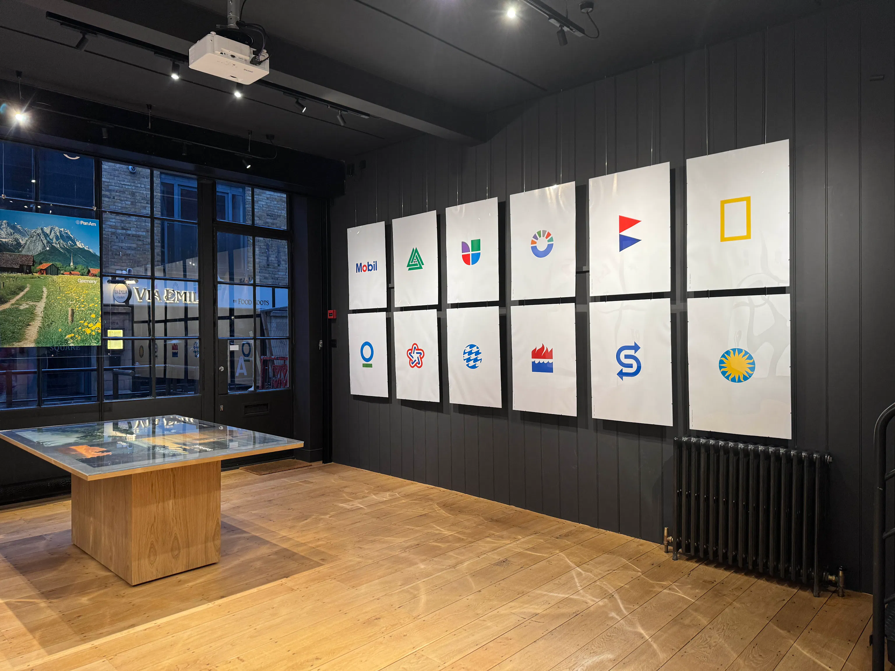 Chermayeff & Geismar & Haviv: Identity